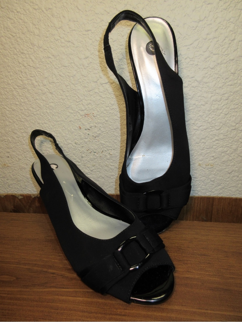 Black Women's Slingback Flats - Classic Fabric Upper